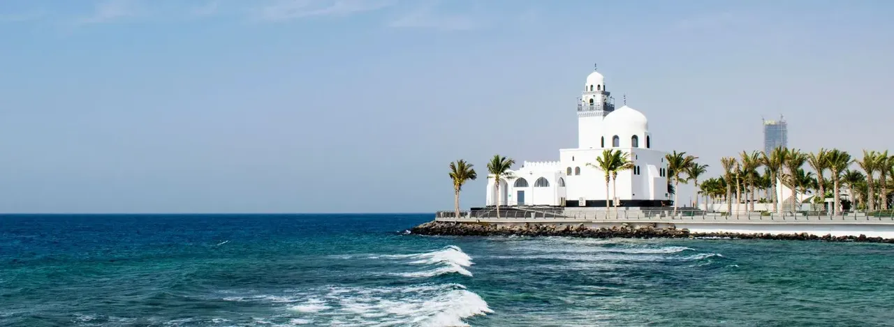 Jeddah on a Budget: Enjoy Saudi Arabia's Coolest Coastal City