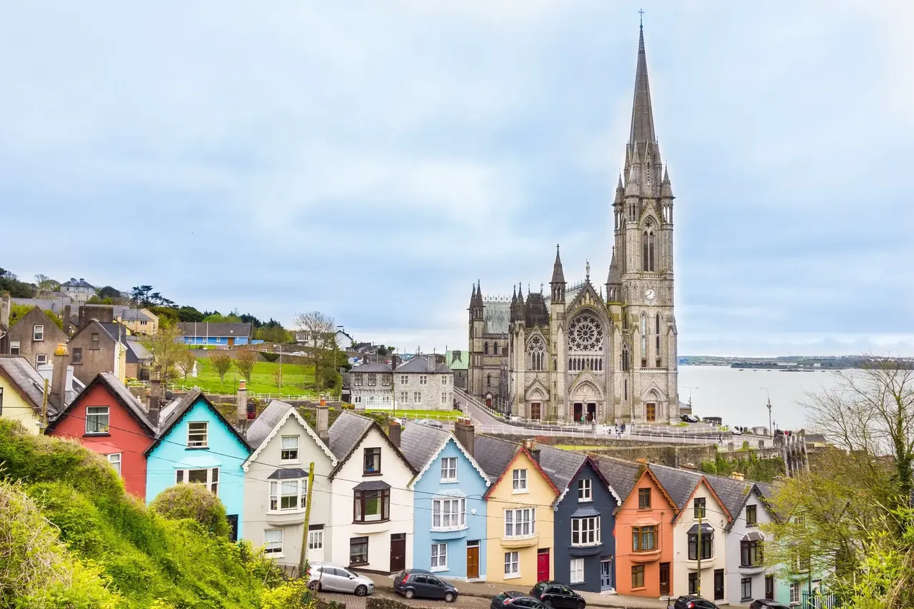 Cobh hosts a new genealogy service to discover if there’s a bit of Irish in you — Shutterstock