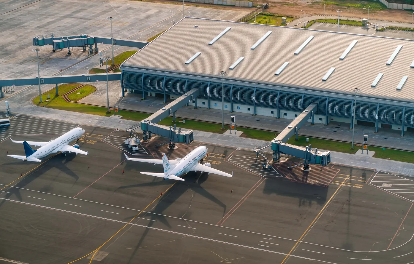 Are Same-Day Return Flights Cheaper? How to Save on a Day Trip by Plane