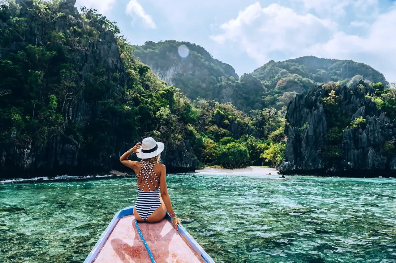 Palawan es considerada por muchos como una de las islas más bonitas del mundo — Shutterstock Los 8 mejores destinos para tomar el sol en invierno
