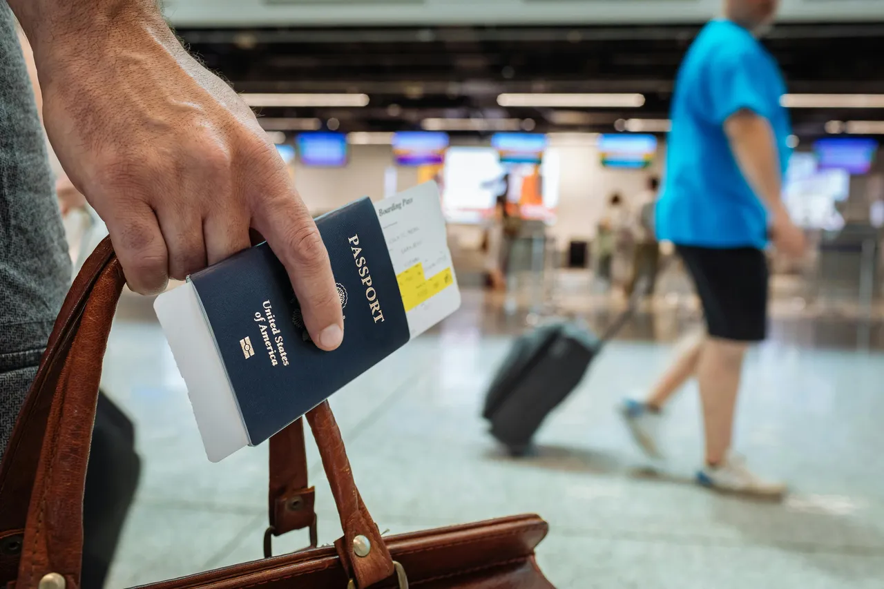 How to Find Mistake Fares in 2026