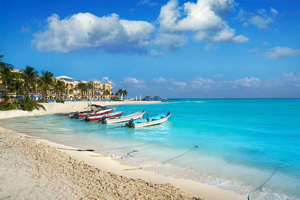 Beach in Playa del Carmen — Shutterstock