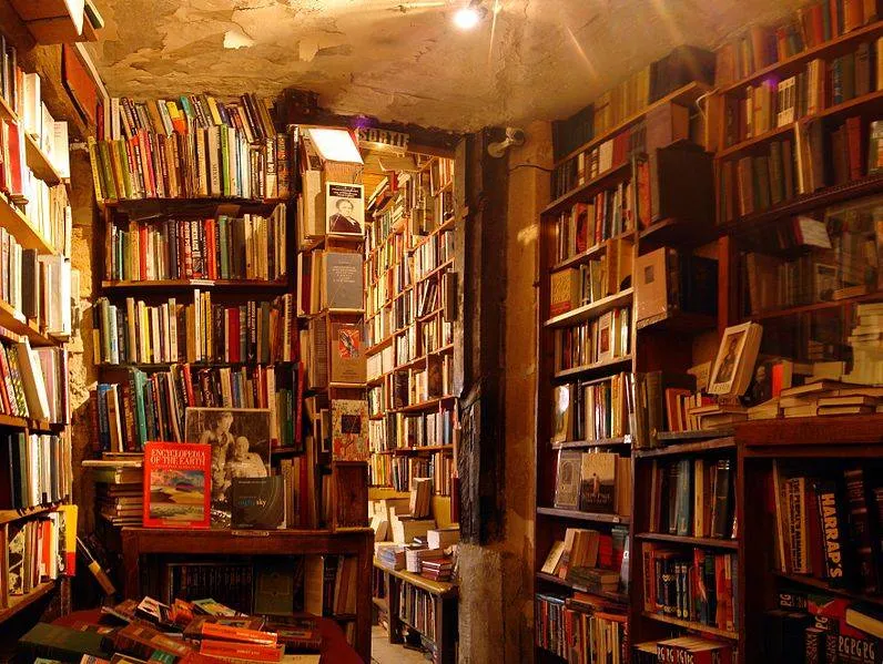 Cork is home to a good number of second-hand and antiquarian book shops — Alexandre Duret-Lutz/ Wikimedia Commons Come to Cork!