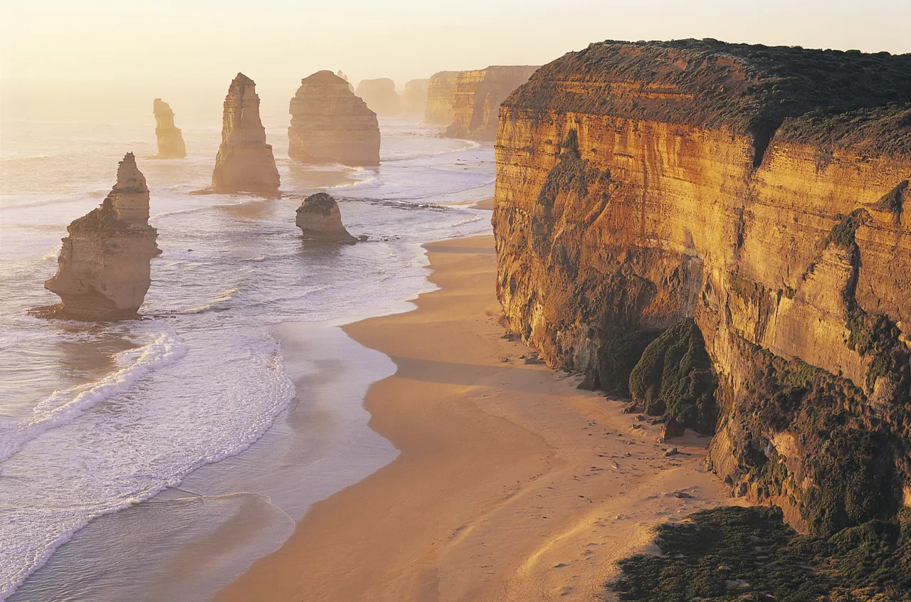 Twelve Apostles viewpoint