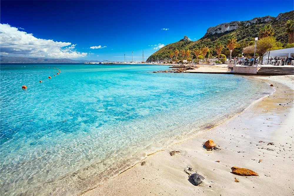 Poetto beach in the sunshine — Shutterstock