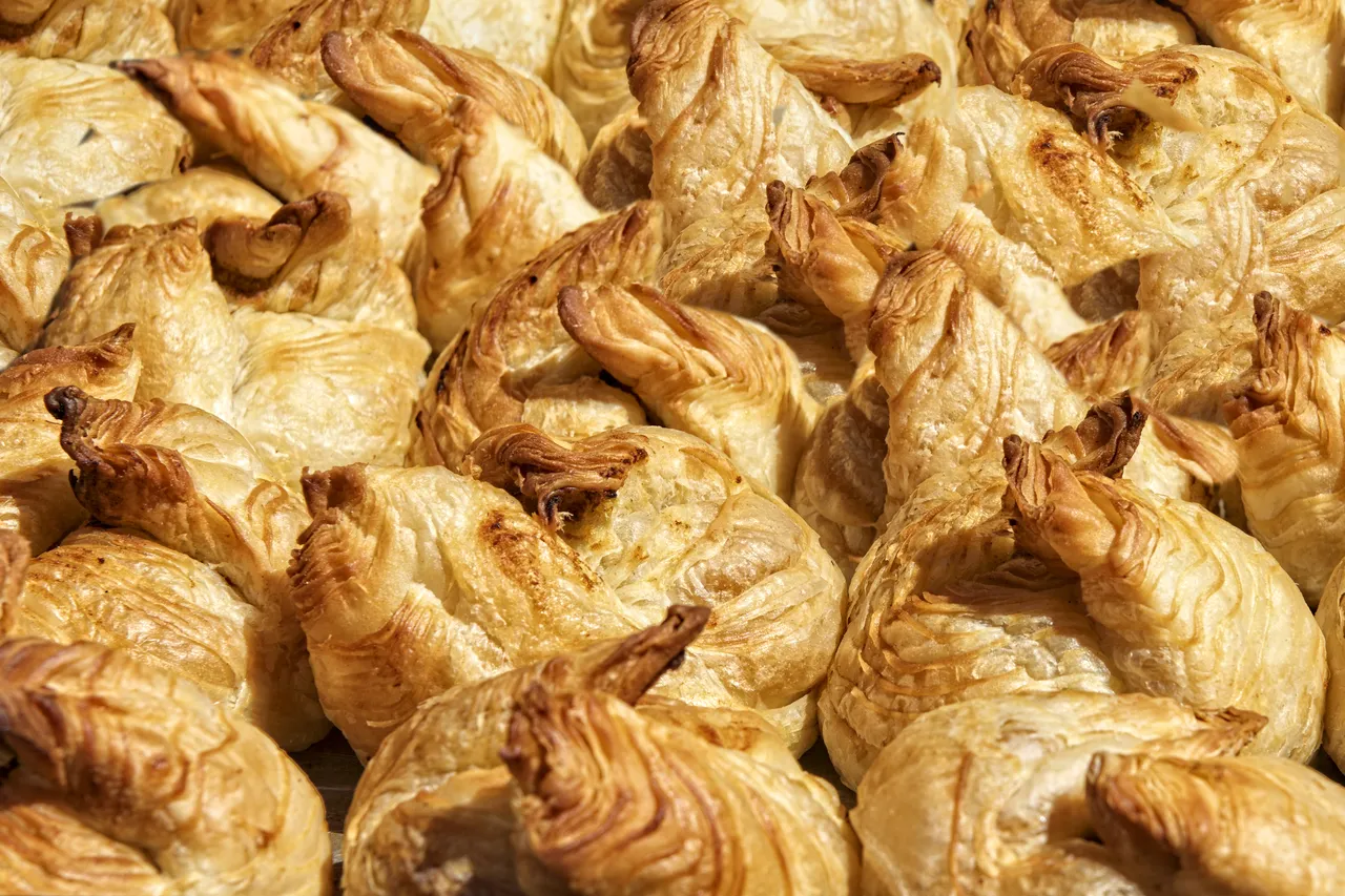 Una montaña de pastizzi