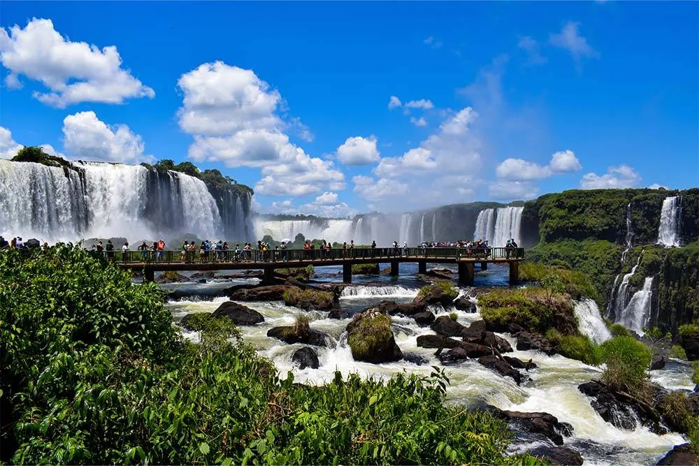 Iguazú Falls — Shutterstock