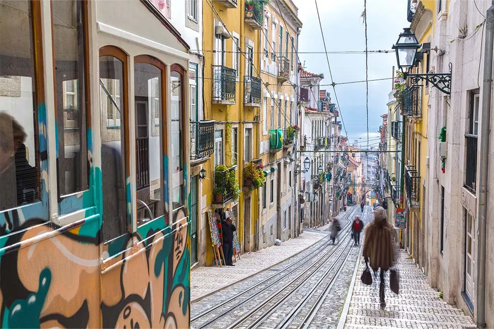 Utca a Barrio Alto negyedben