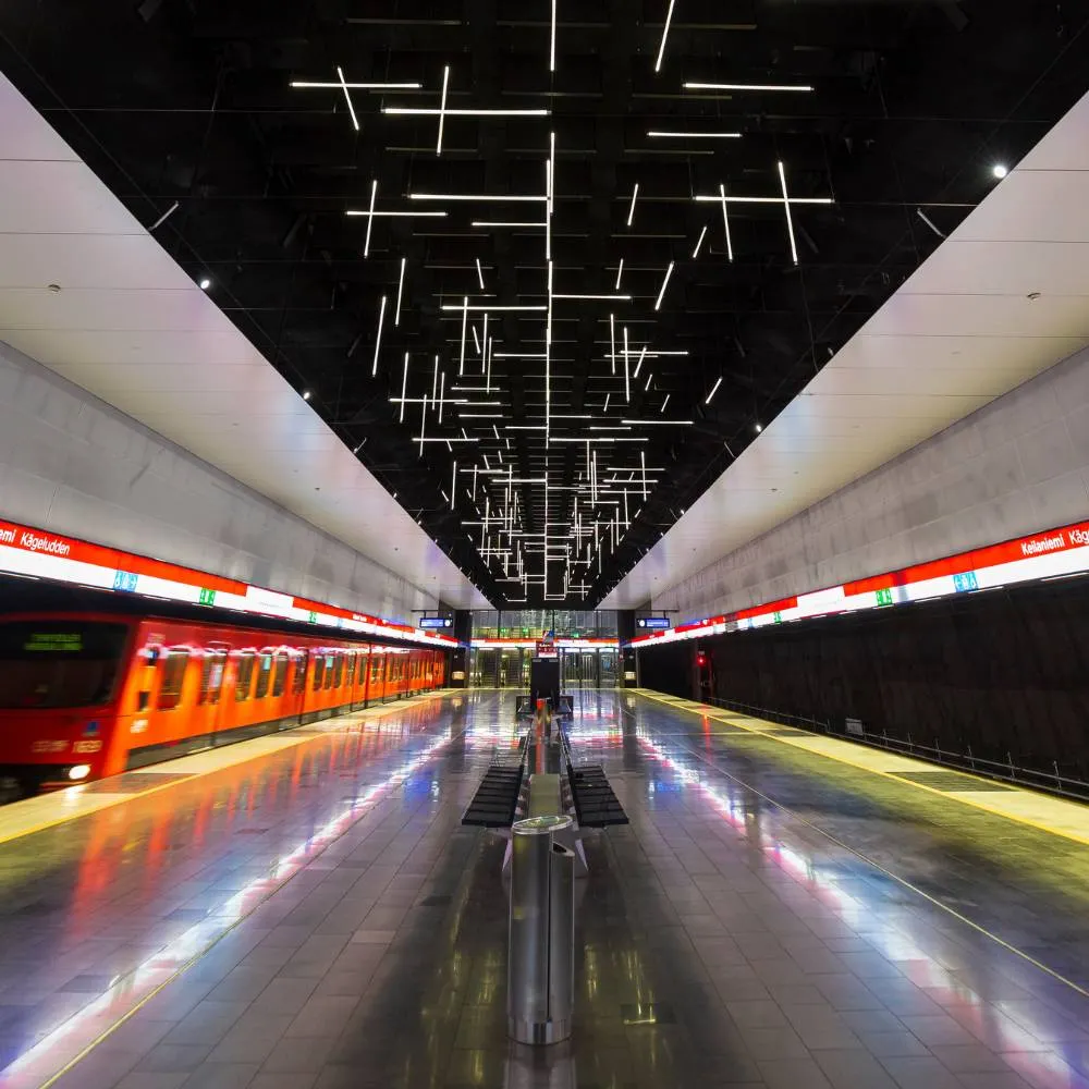 Portrékép Helsinki metróperonjáról - Getty Images
