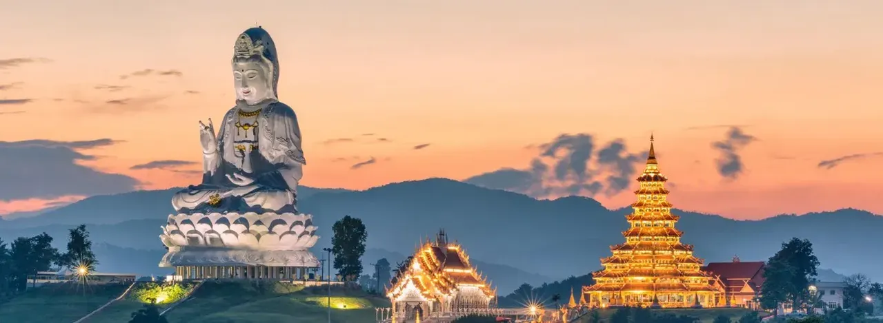 Fly Inside Thailand on the Cheap