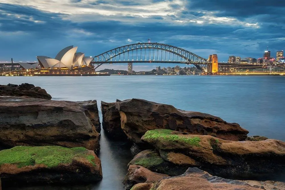 View of Sydney Harbour Bridge at night from Mrs Macquarie’s Chair — Shutterstock