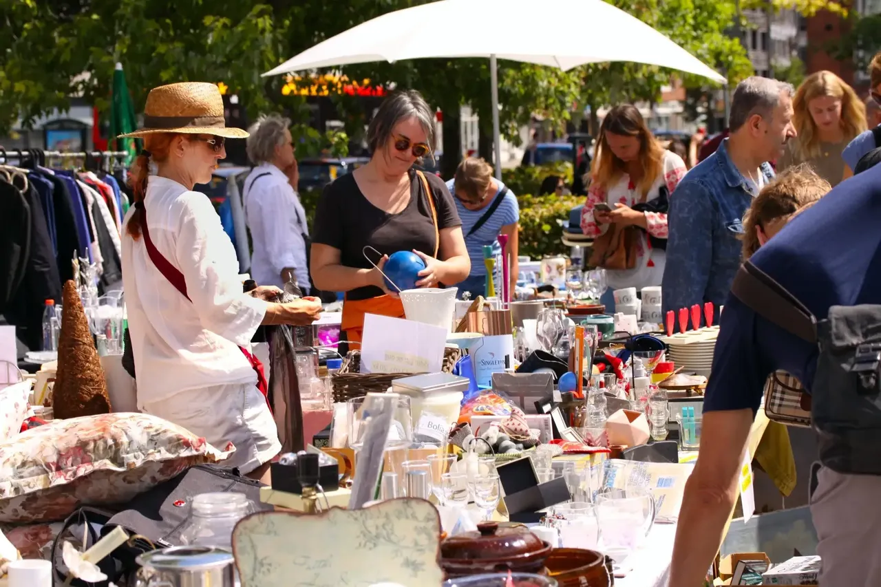 The 127 Yard Sale covers a distance of 1,110 kilometres along Route 127 — leschwander / Shutterstock 6 best places to travel in August 2019
