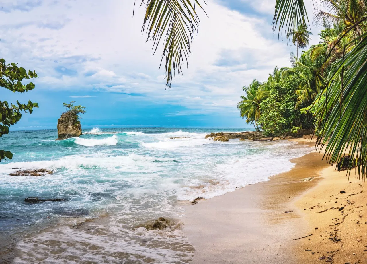Caribbean Dream: Picture Perfect Beachscape in Costa Rica