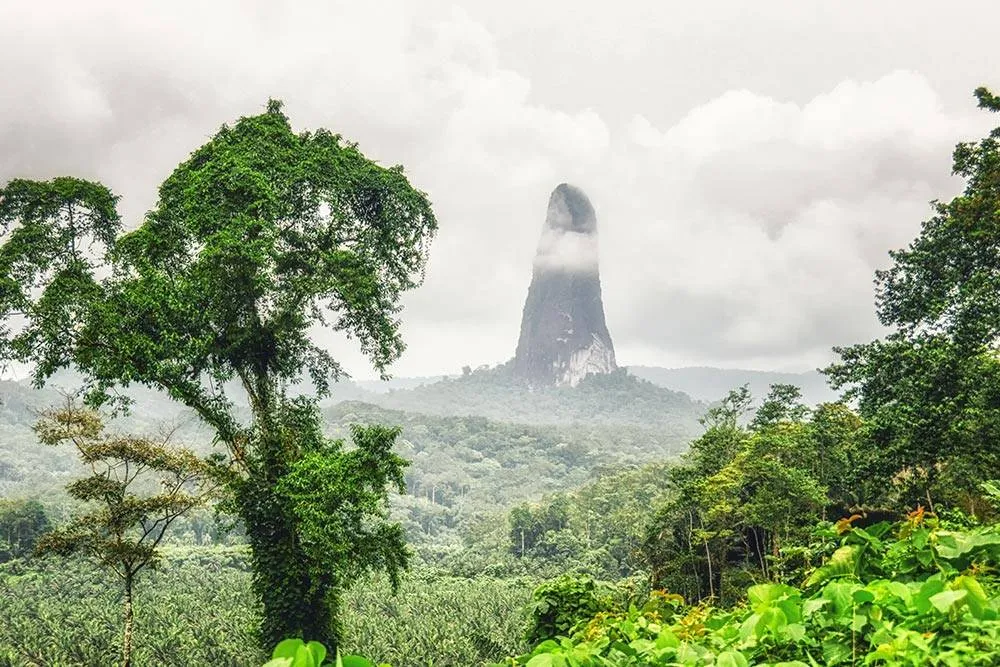 Pico Cão Grande, Santo Tomé y Príncipe