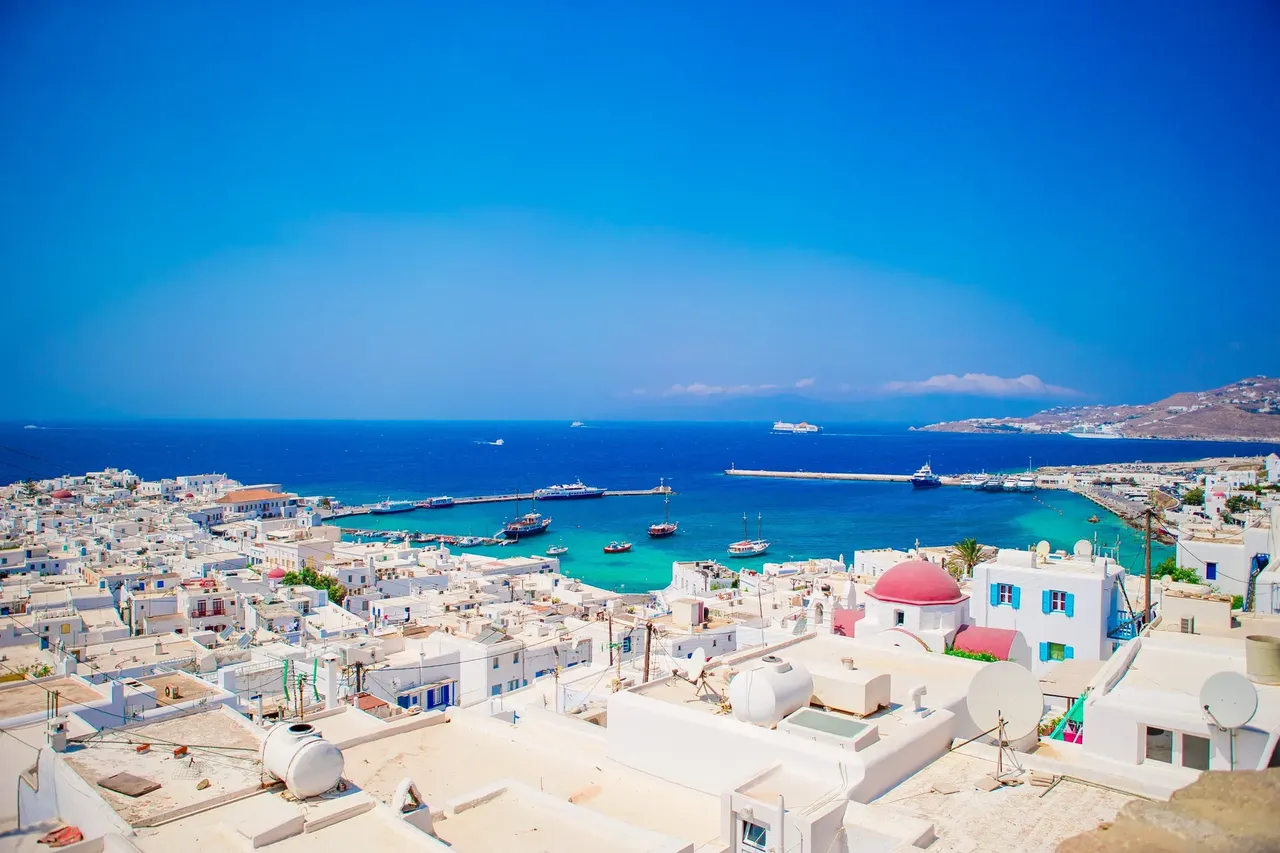 Mýkonos is the most popular island in the Cyclades, and the coolest destination for travelling — Shutterstock Greece,