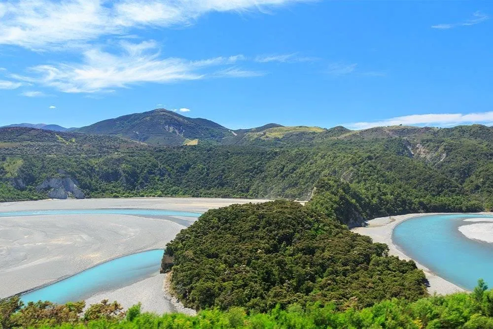 View over the Waimakariri river gorge — Shutterstock