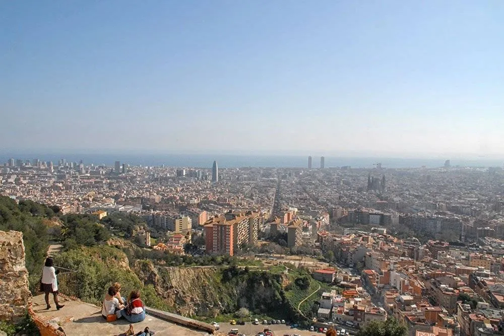 Widok na panoramę Barcelony z góry