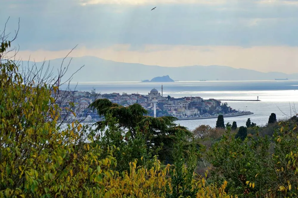 View of Uskudar neighborhood from Yıldız Park — Getty Images
