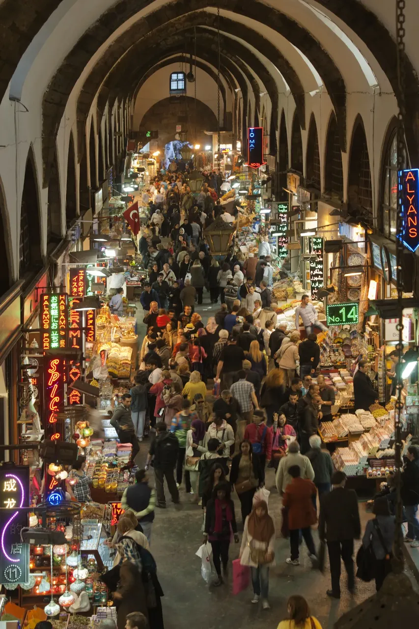 View over Spica Bazaar in Istanbul — Getty Images