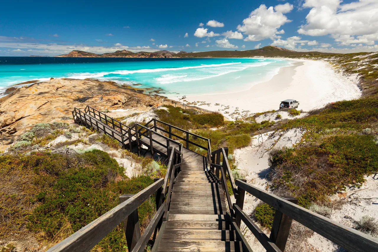 The beautiful paradise of Lucky Bay in Cape Le Grand National Park in Western Australia. Stairs lead down to the beach from the lookout.