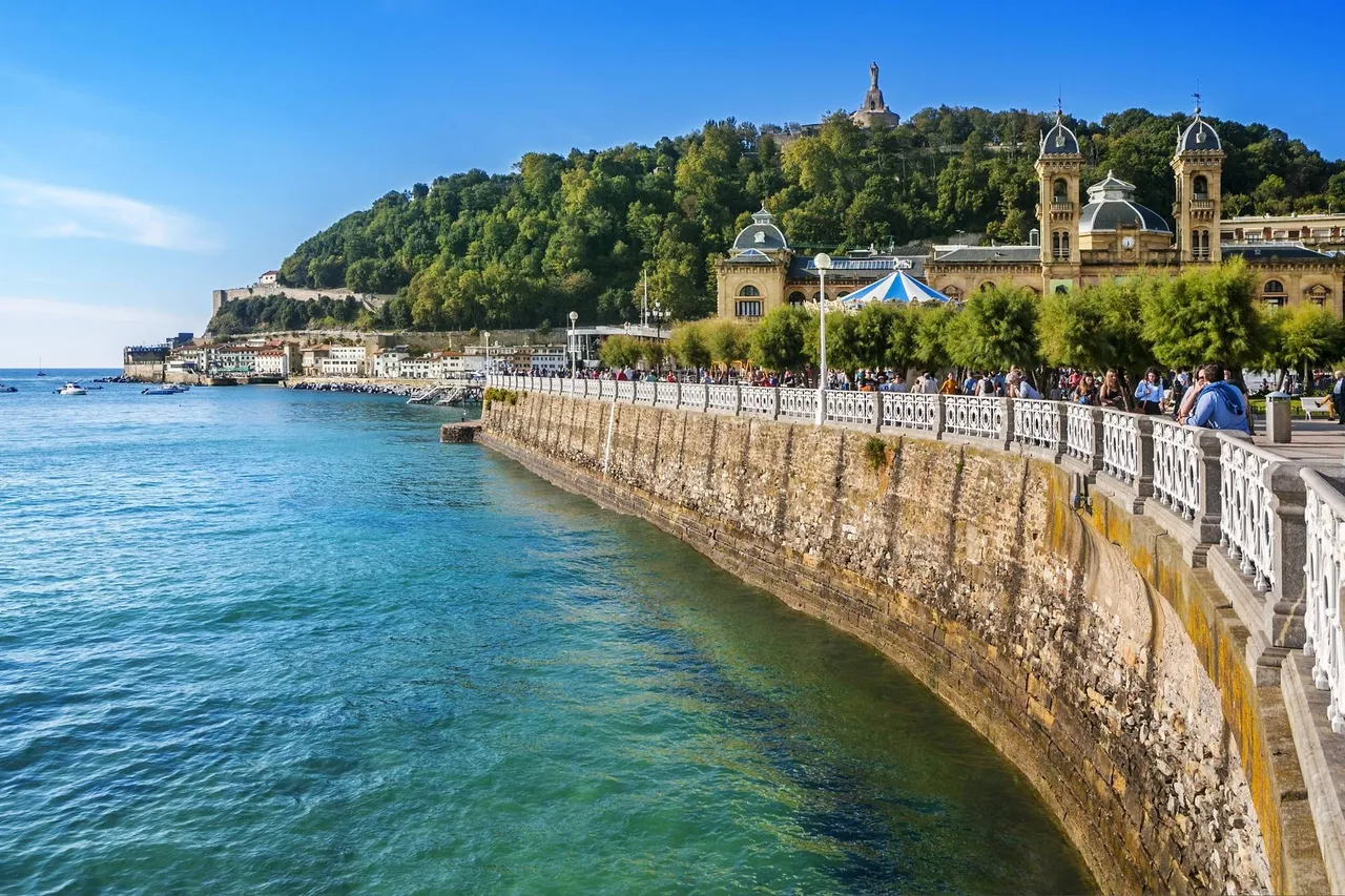 La Concha bay in San Sebastian