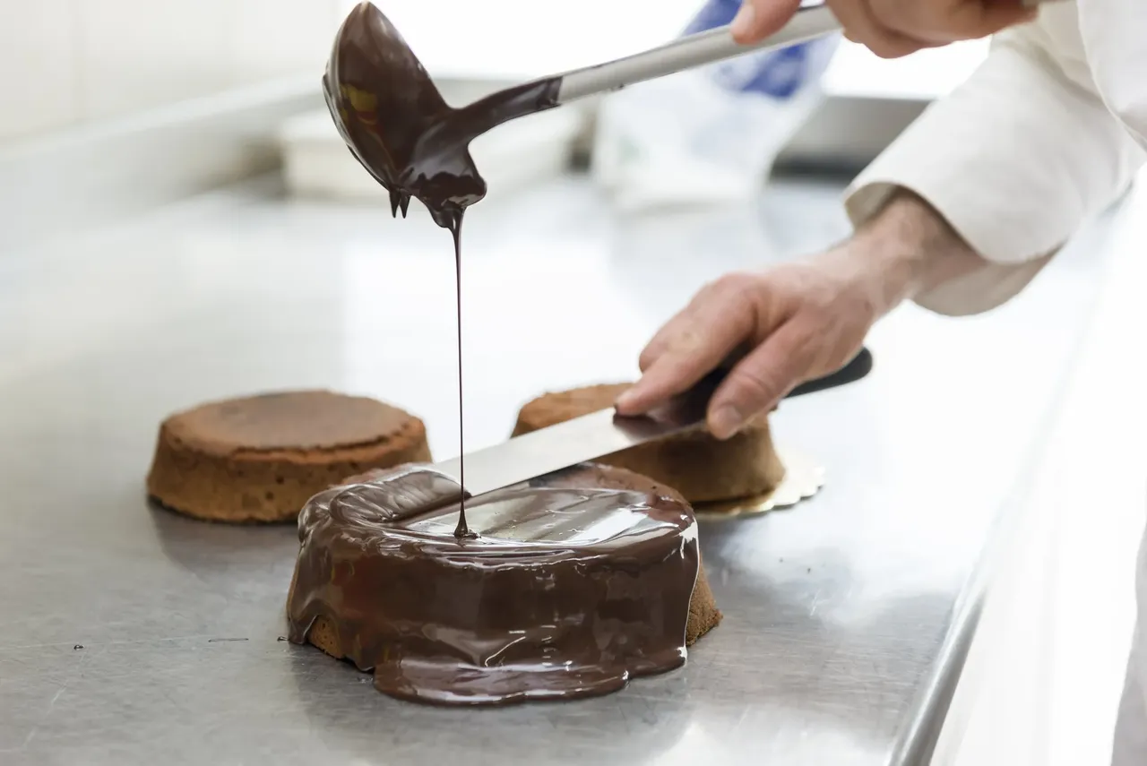 As well as displays, chocolate making, tasting and buying delicious treats, there’ll be live music, art exhibitions, pop-up events and workshops at the festival — Shutterstock