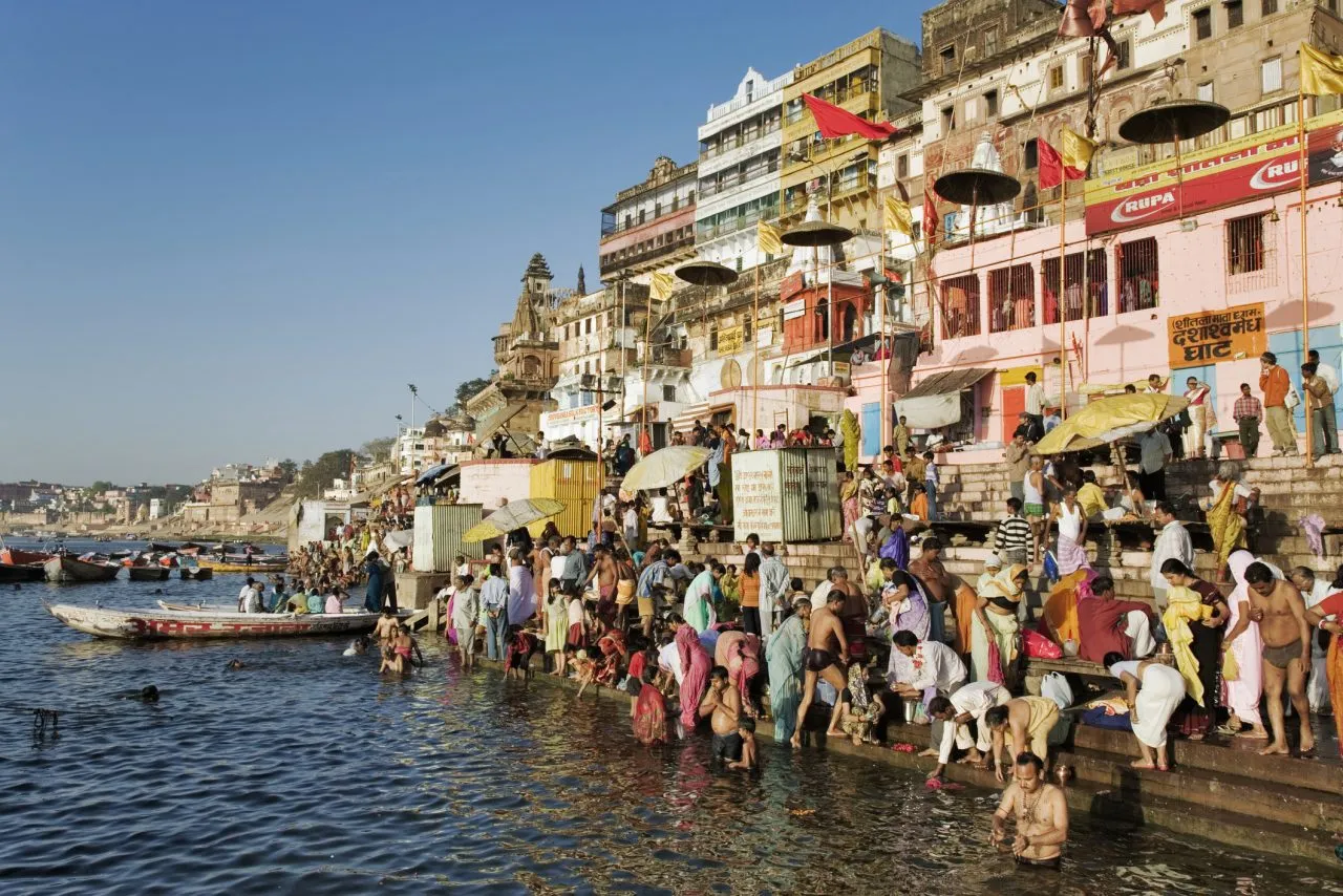India, Varanasi, Ganges River, pilgrims on ghats