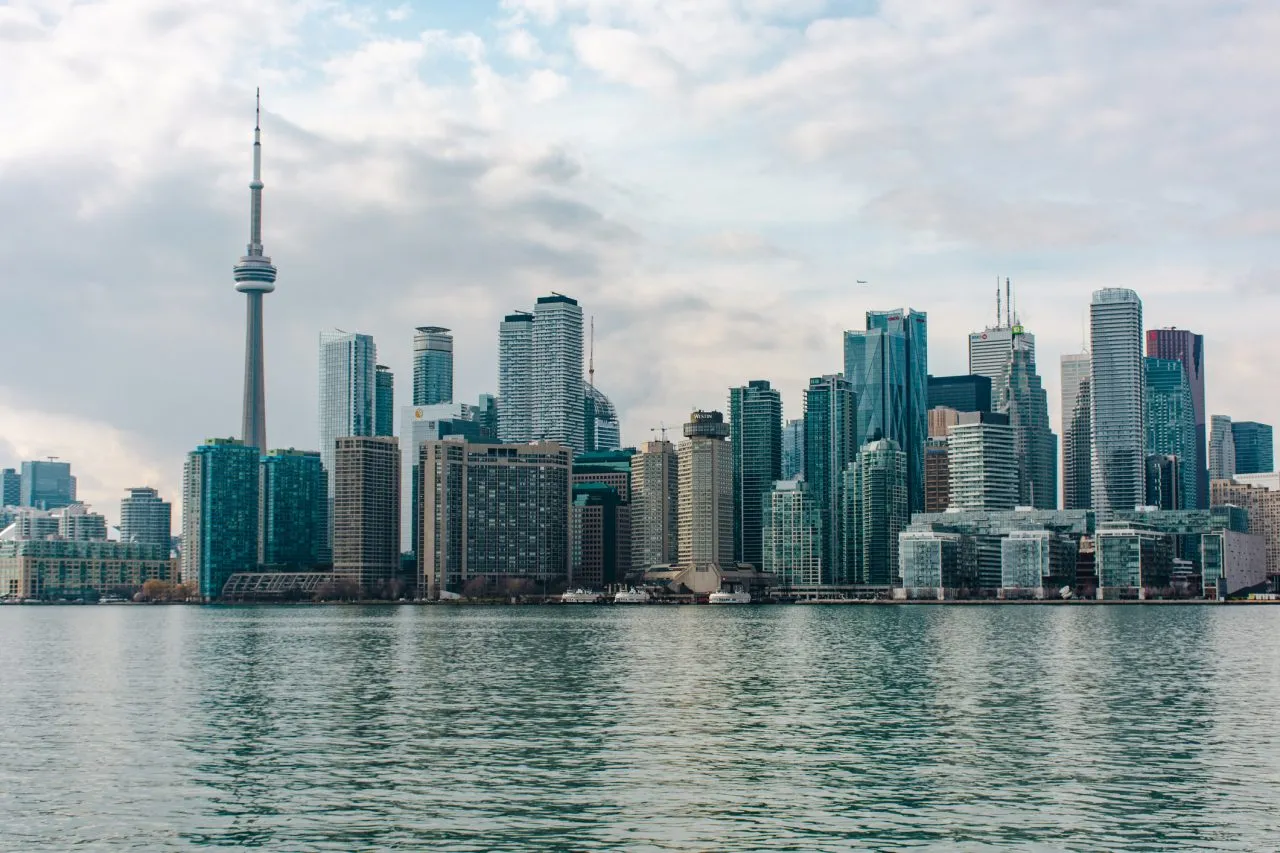 Views of Toronto skyline