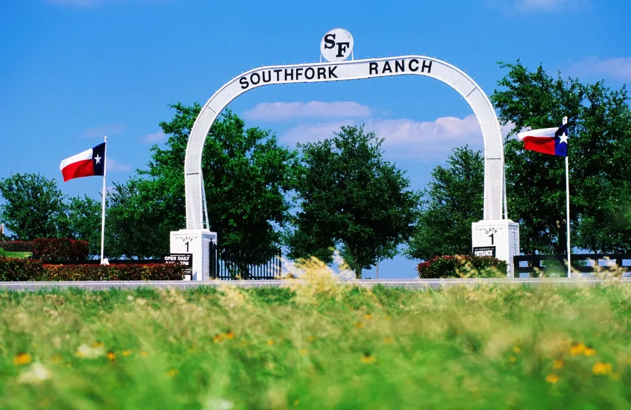 Ikonický ranč Southfork ze seriálu Dallas.