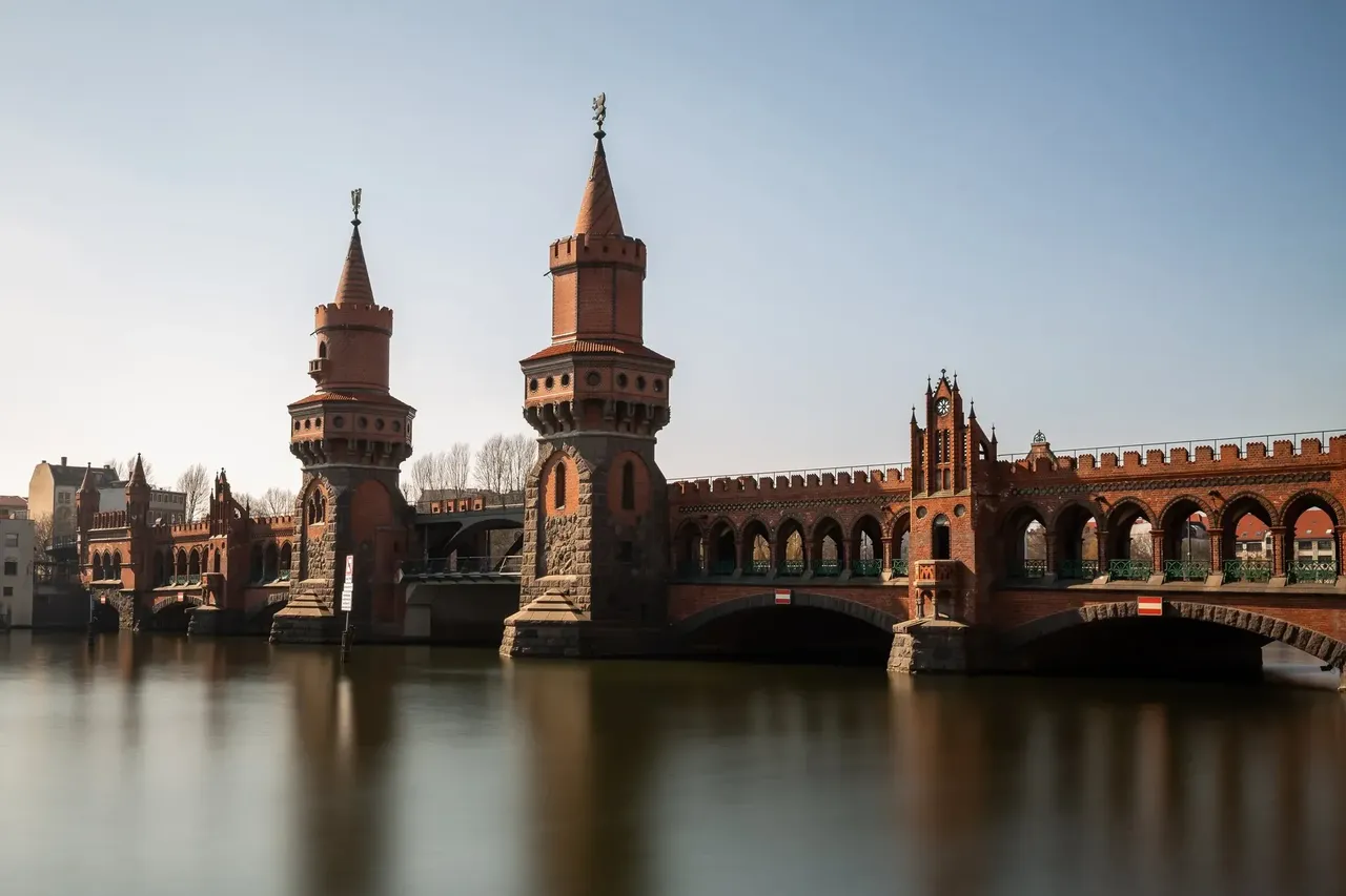 The stunning Oberbaumbrücke bridge connects the lively districts of Friedrichshain and Kreuzberg