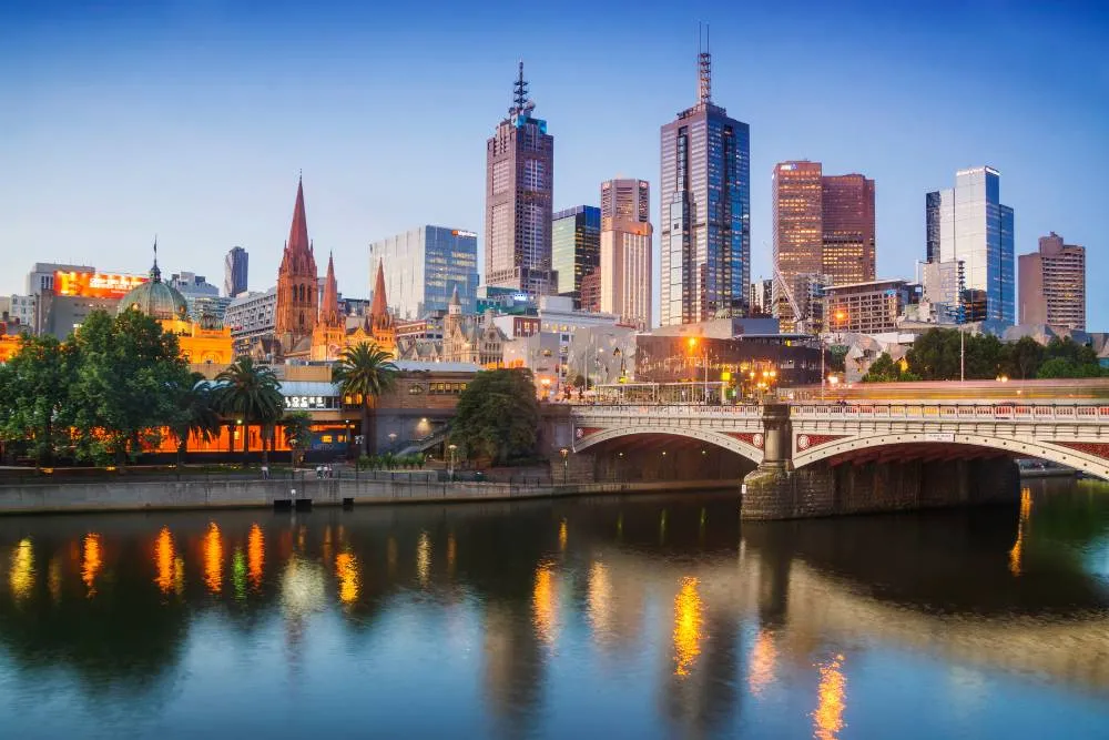 Linia orizontului din Melbourne la apus