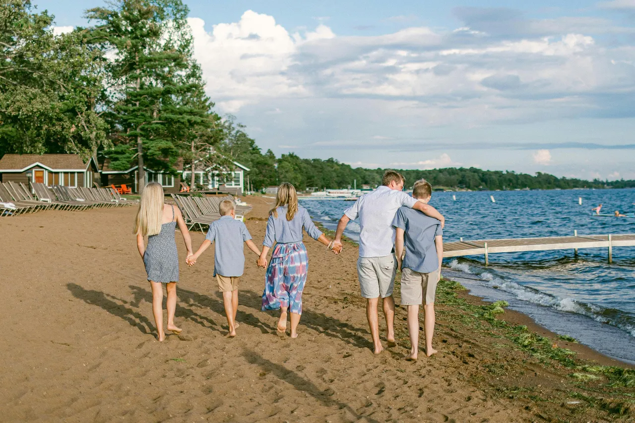 How to Find Cheap Family Flights for Holiday