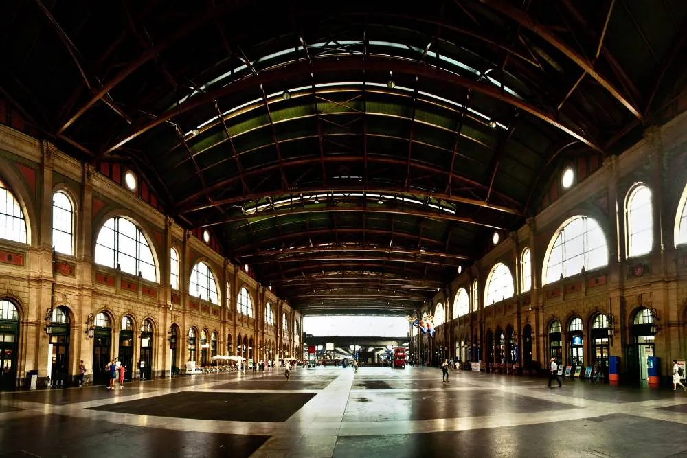 Interior of main hall at Zürich Central Station — Getty Images