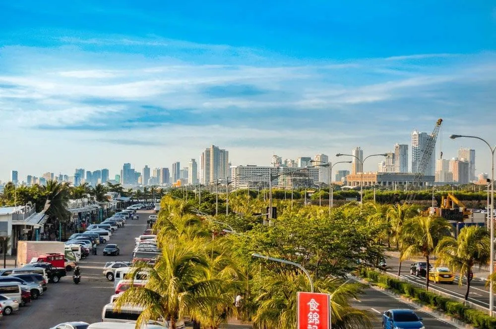 Manila is a fusion of different styles and influences, including American wide boulevards and skyscrappers — MarceloMayoPH / Shutterstock