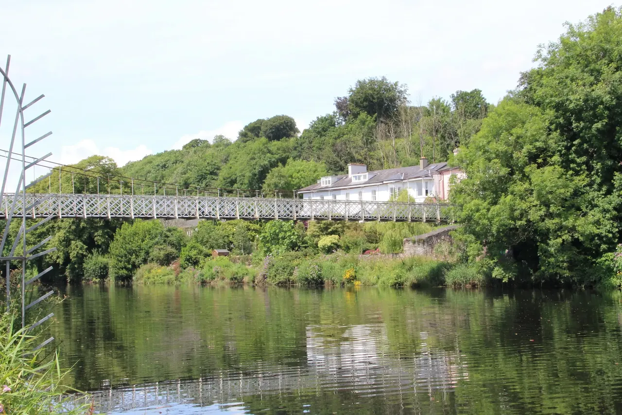 When you’re done exploring, you can cross what’s known as the Shaky Bridge — Shutterstock Come to Cork!