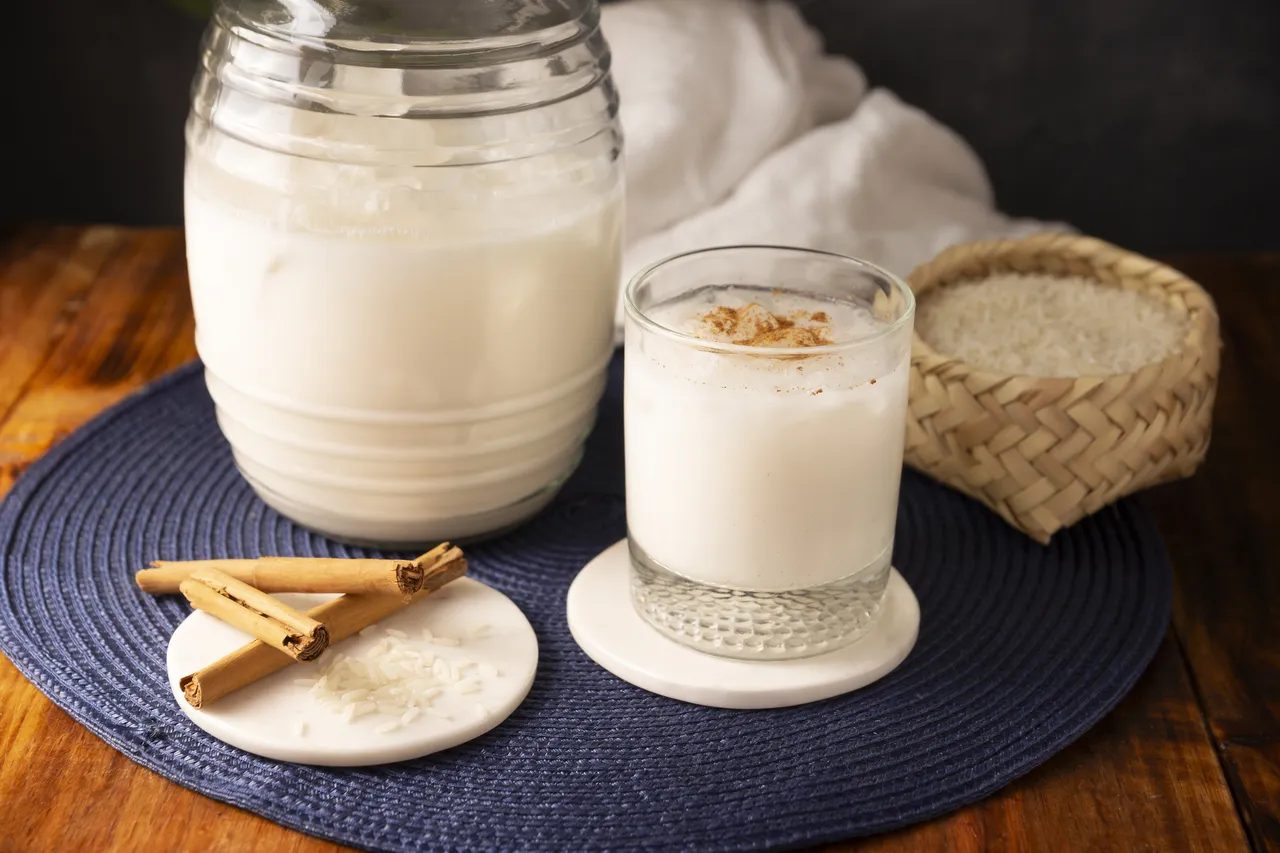 Un vaso de horchata de chufa