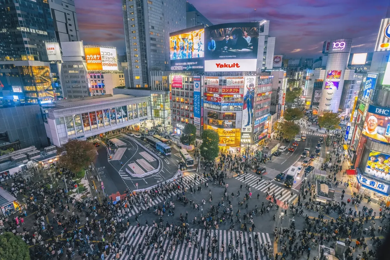 Imagine de ansamblu asupra intersecției Shibuya