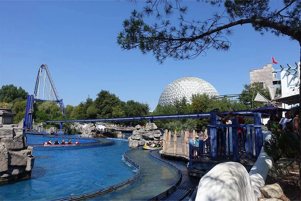 View of Europa-Park — Joseolgon, CC BY-SA 4.0, via Wikimedia Commons