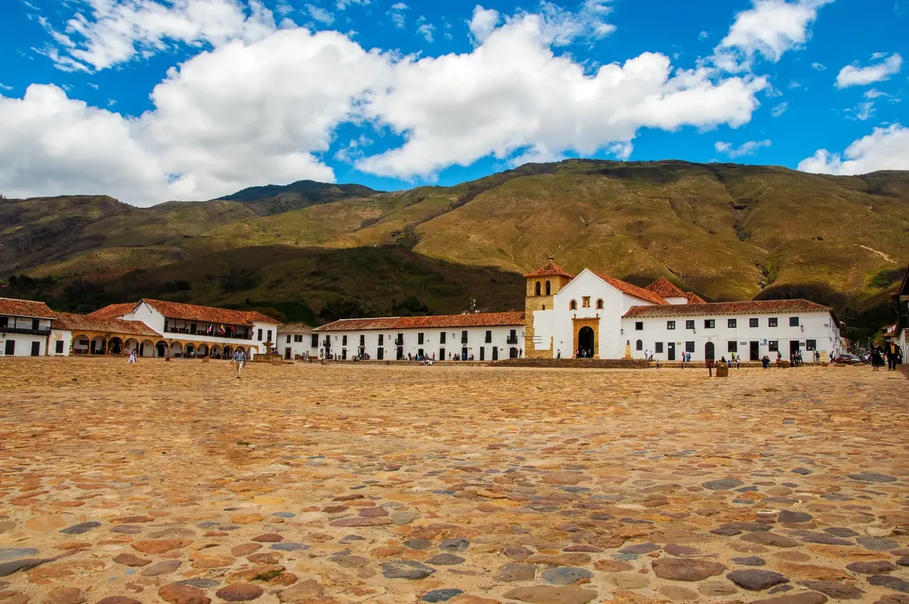 Being well acquainted with the surroundings of Villa de Leyva, Miguel Sierra was the right choice for a guide — Shutterstock